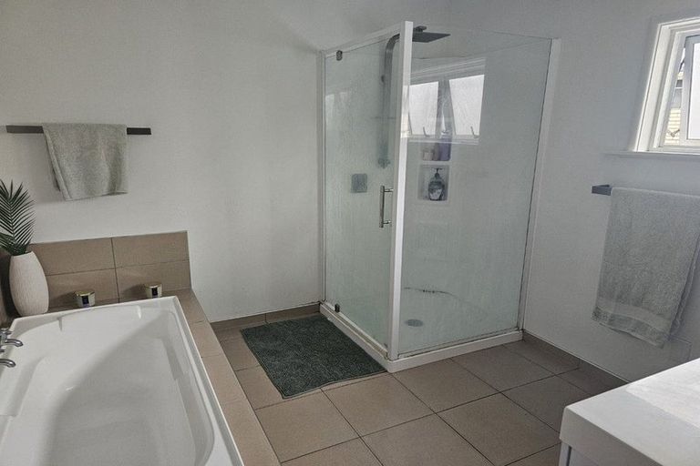 Photo of property in 1b Cassino Crescent, Onekawa, Napier, 4110