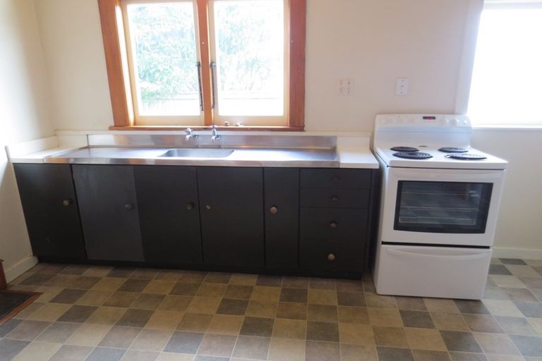Photo of property in 10 Limbrick Street, Terrace End, Palmerston North, 4410