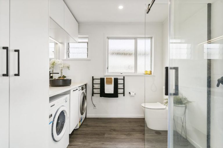 Photo of property in 23 Taitua Drive, Te Atatu South, Auckland, 0610