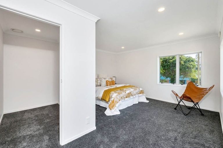 Photo of property in 1/135 Glamorgan Drive, Torbay, Auckland, 0630