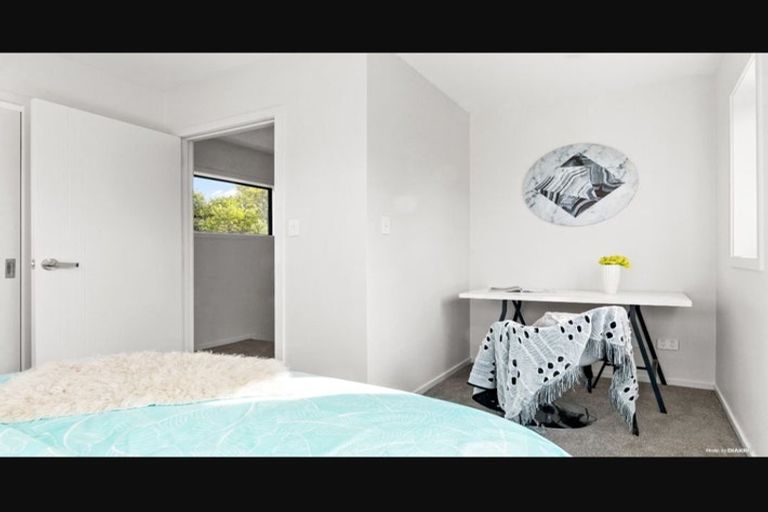 Photo of property in 3/1 Kaponga Crescent, New Lynn, Auckland, 0600