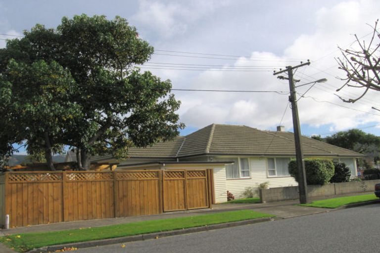 Photo of property in 12 Barsi Grove, Avalon, Lower Hutt, 5011