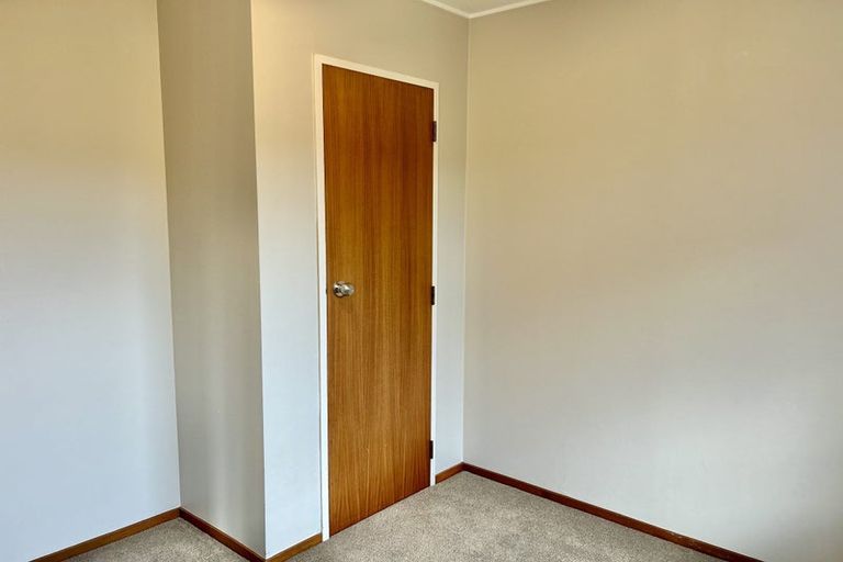 Photo of property in 15 Spriggs Crescent, Greenmeadows, Napier, 4112