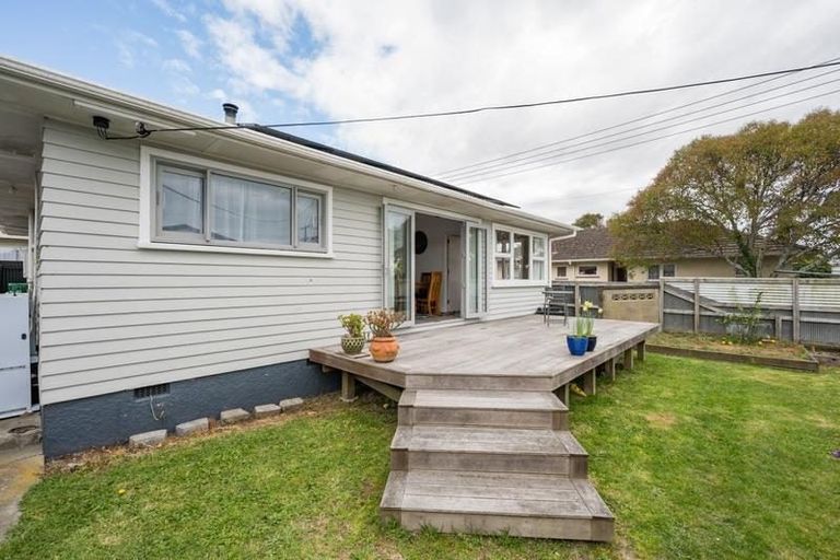 Photo of property in 1/14 Polstead Road, Stoke, Nelson, 7011