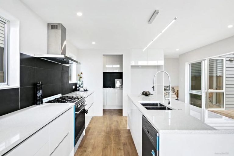 Photo of property in 47 Lockheed Street, Hobsonville, Auckland, 0618