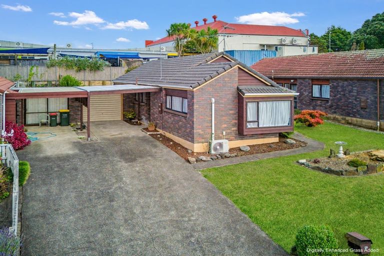Photo of property in 2a Civic Place, Waiuku, 2123