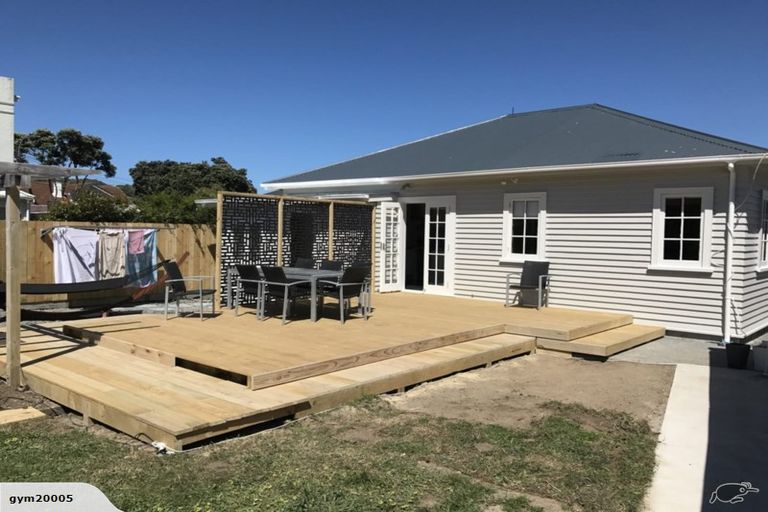 Photo of property in 7 Bentinck Avenue, Strathmore Park, Wellington, 6022