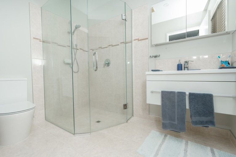Photo of property in 5a Waikowhai Place, Raglan, 3225