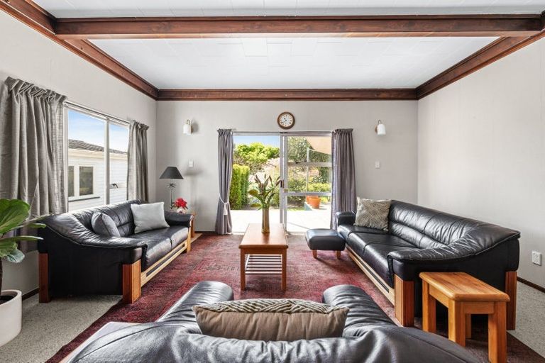 Photo of property in 39 Lucknow Road, Havelock North, 4130
