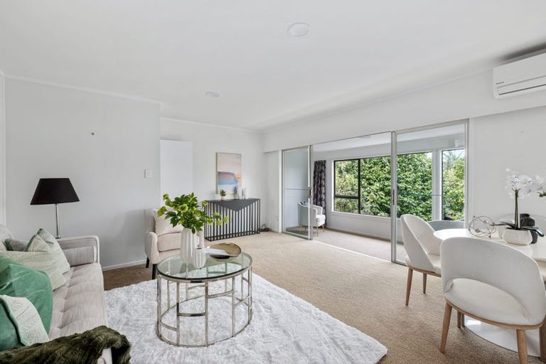 Photo of property in 2/18 Glamorgan Drive, Torbay, Auckland, 0630