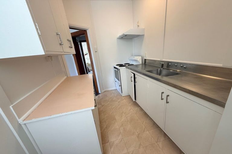 Photo of property in 1/4 Hinau Road, Hataitai, Wellington, 6021