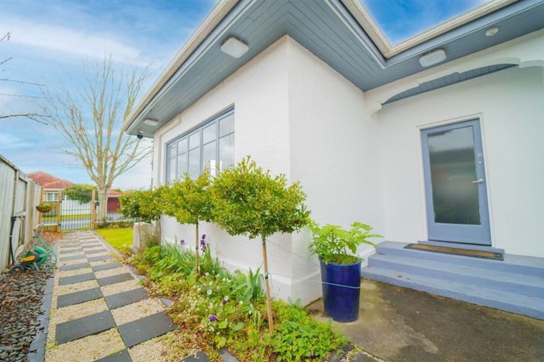 Photo of property in 21 Steele Road, Forest Lake, Hamilton, 3200