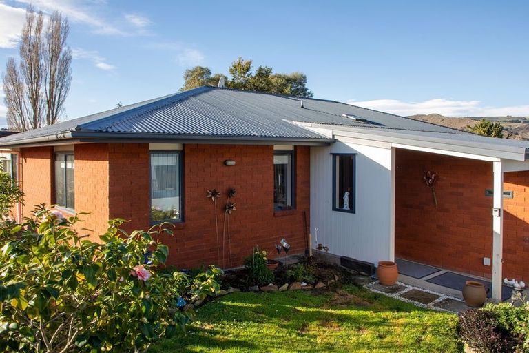 Photo of property in 14b Scotland Street, Roxburgh, 9500