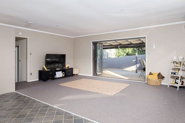 Photo of property in 7 Pokapu Place, Bethlehem, Tauranga, 3110