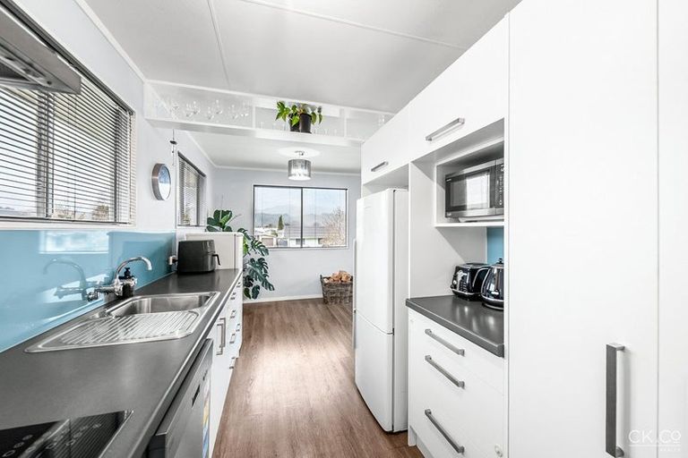 Photo of property in 156 California Drive, Totara Park, Upper Hutt, 5018