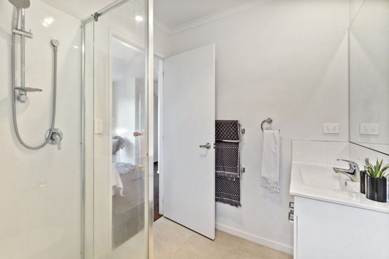 Photo of property in 58 Edgeview Crescent, Fitzroy, Hamilton, 3206
