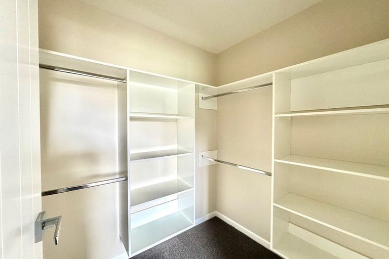 Photo of property in 8a Kelvyn Grove, Hillpark, Auckland, 2102