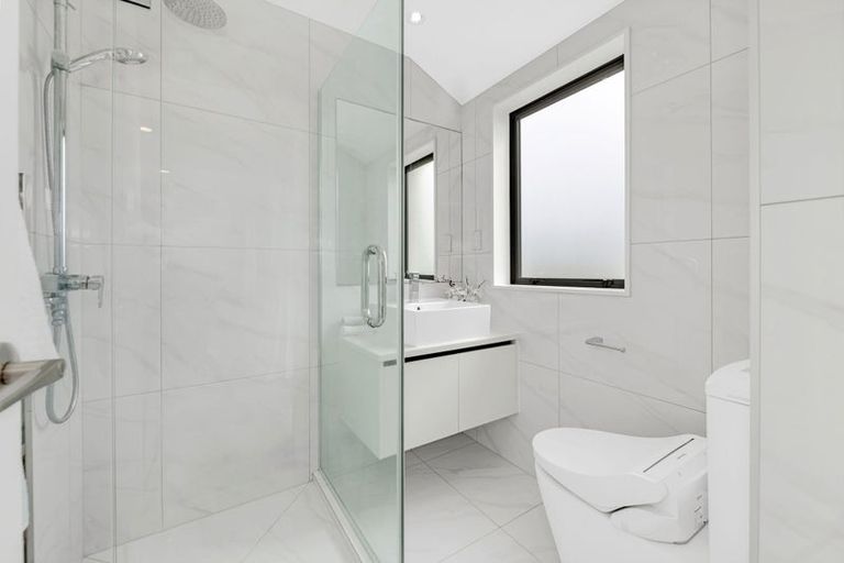 Photo of property in 27 Hakinakina Drive, Flat Bush, Auckland, 2019
