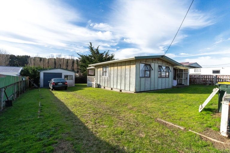 Photo of property in 9 Hennessy Street West, Foxton Beach, Foxton, 4815
