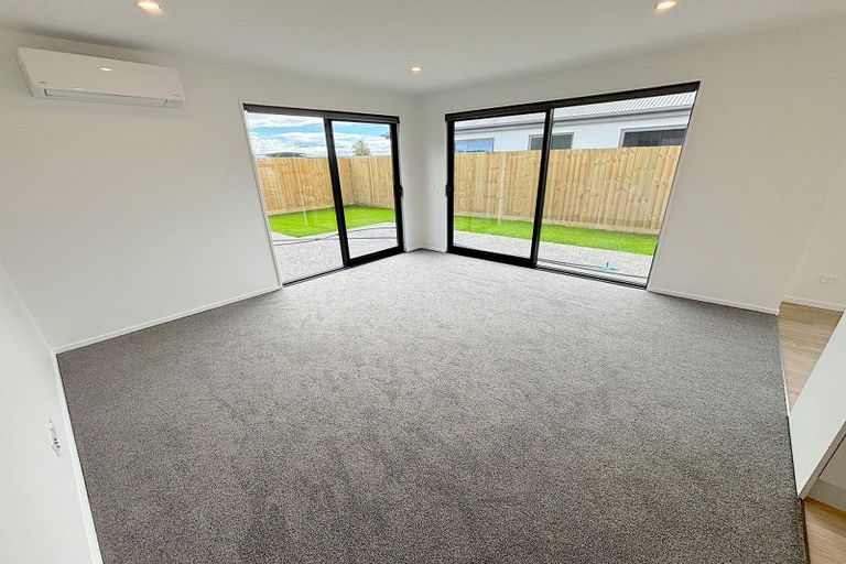 Photo of property in 17 John Gibb Street, Belfast, 8051