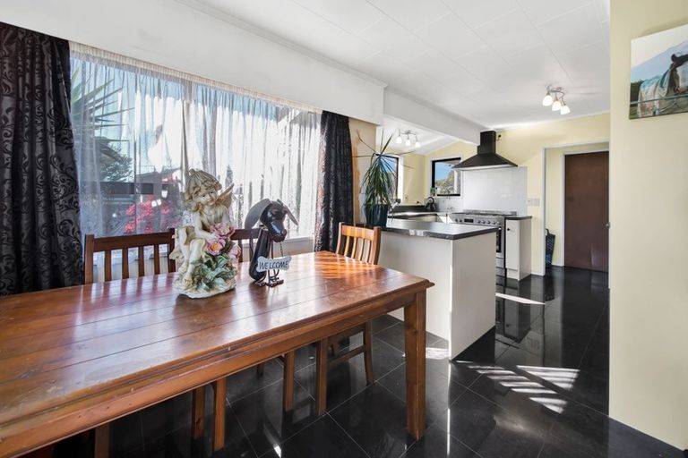 Photo of property in 5c Hunter Street, Hawera, 4610