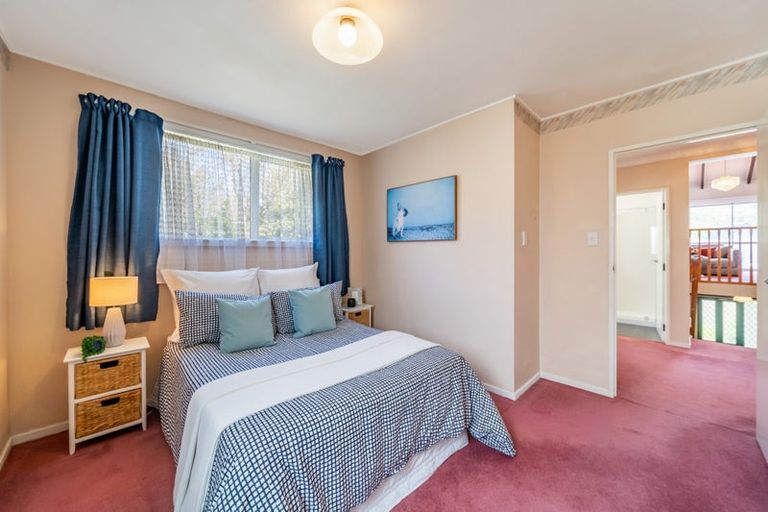 Photo of property in 6 Haast Close, Kelson, Lower Hutt, 5010