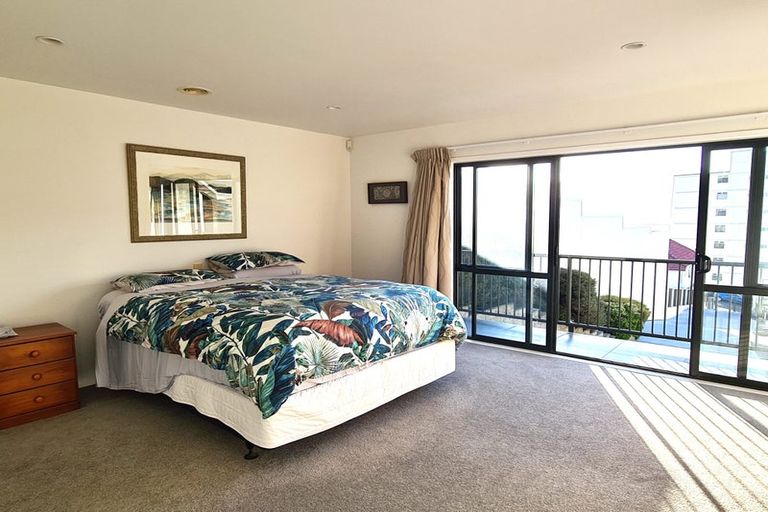 Photo of property in 22u7 Oriental Terrace, Oriental Bay, Wellington, 6011