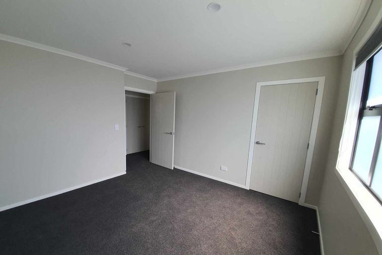 Photo of property in 6a Te Whiti Grove, Waterloo, Lower Hutt, 5011