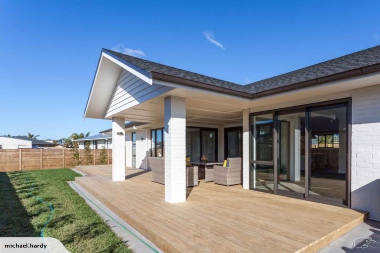 Photo of property in 150 Kupe Drive, Whitianga, 3510