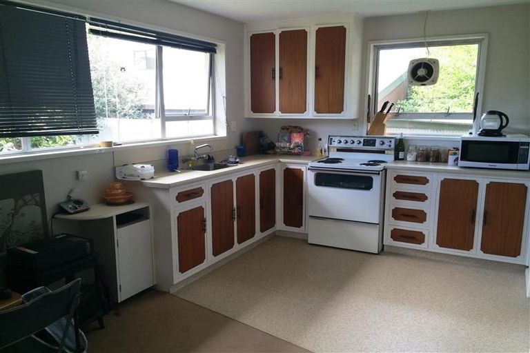 Photo of property in 28 Strathfield Avenue, Dallington, Christchurch, 8061