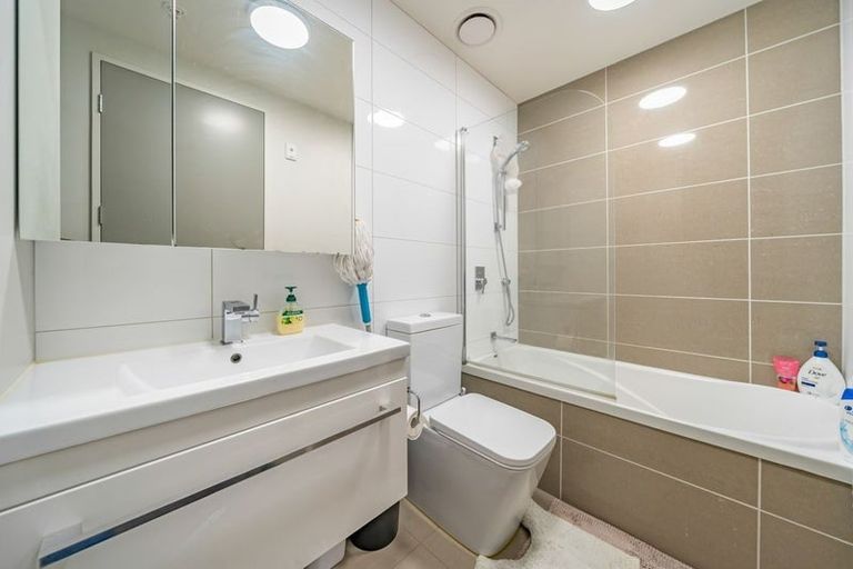 Photo of property in Masina Apartments, 108/80u Riddiford Street, Newtown, Wellington, 6021