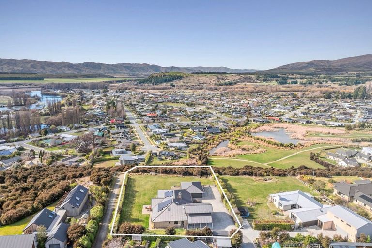 Photo of property in 47 Matheson Crescent, Albert Town, Wanaka, 9305