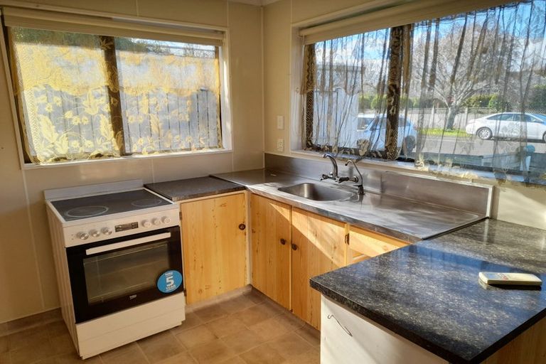 Photo of property in 1a Sylvia Street, Stratford, 4332