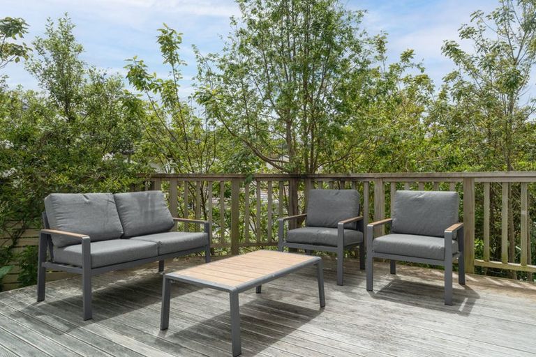 Photo of property in 32u8 Dr Taylor Terrace, Johnsonville, Wellington, 6037