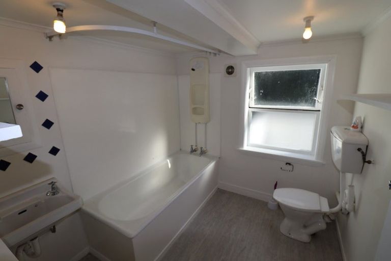 Photo of property in 339 The Terrace, Te Aro, Wellington, 6011