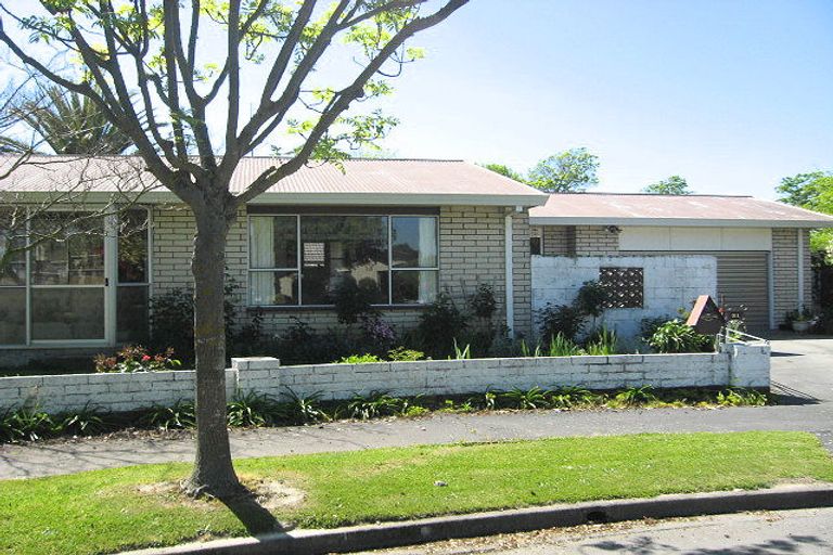 Photo of property in 21 Heaphy Place, Casebrook, Christchurch, 8051