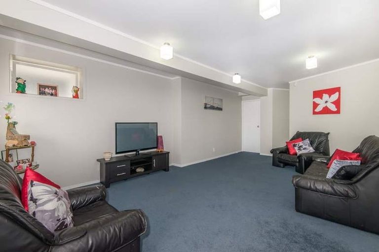 Photo of property in 20 Mason Street, New Lynn, Auckland, 0600
