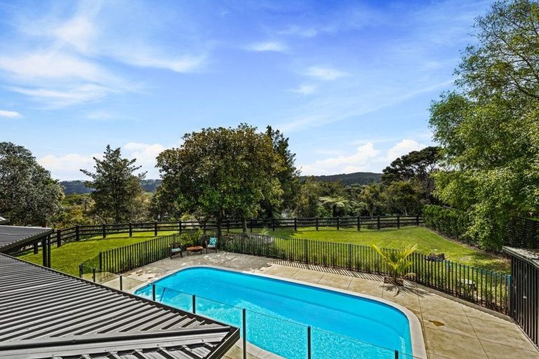 Photo of property in 7 Attwood Road, Paremoremo, Auckland, 0632