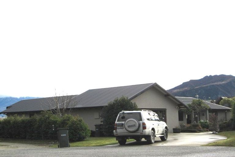 Photo of property in 4b Roto Place, Wanaka, 9305