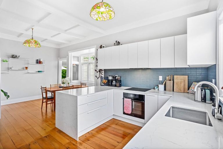 Photo of property in 2a Gardner Avenue, New Lynn, Auckland, 0600