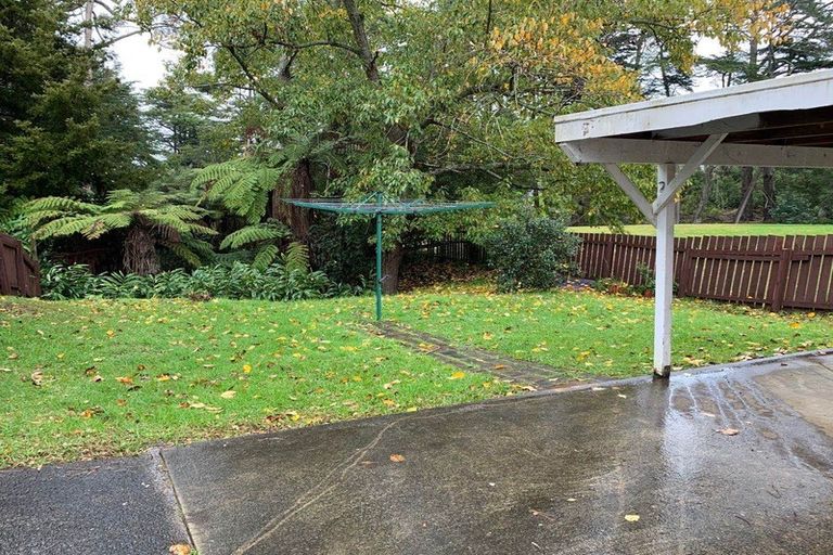 Photo of property in 2/25 Edgware Road, West Harbour, Auckland, 0618