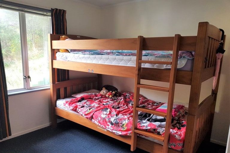 Photo of property in 30 Postgate Drive, Whitby, Porirua, 5024