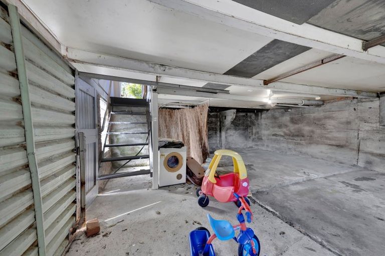 Photo of property in 9 Standish Street, Midhirst, Stratford, 4394