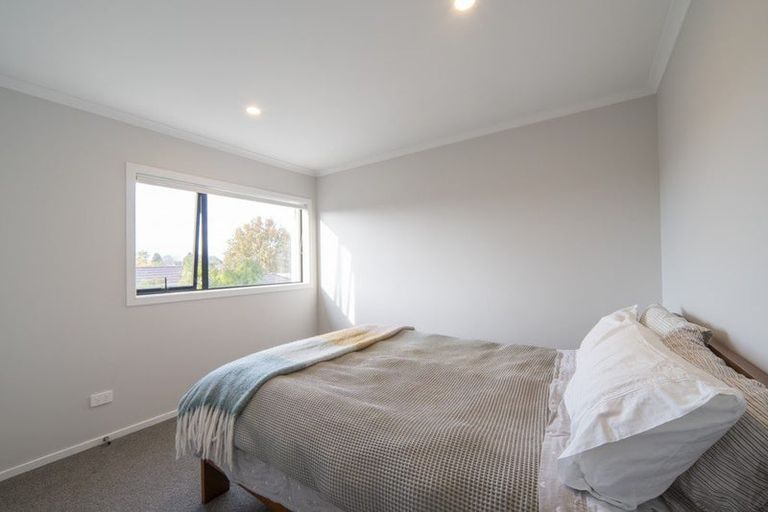 Photo of property in 12 Emmadale Lane, Hamilton East, Hamilton, 3216