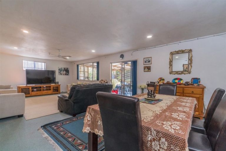 Photo of property in 18 Osman Street, Glen Eden, Auckland, 0602