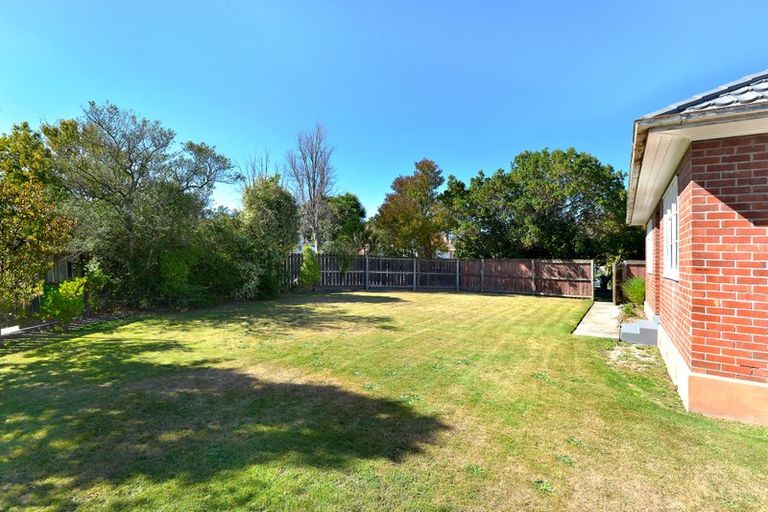 Photo of property in 30 Piko Crescent, Riccarton, Christchurch, 8041