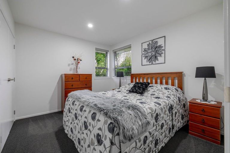 Photo of property in 1 Long Melford Road, Awapuni, Palmerston North, 4412