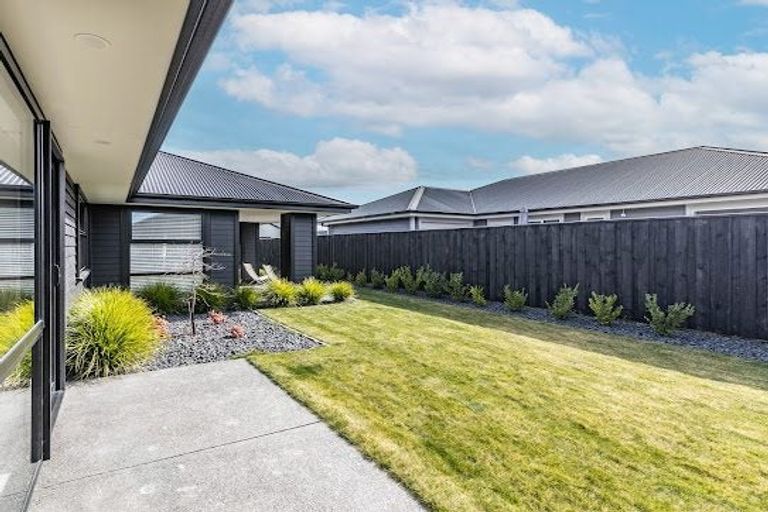 Photo of property in 19 Hickmott Street, Rangiora, 7400