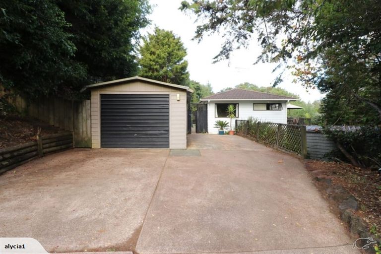 Photo of property in 5 Foley Place, Torbay, Auckland, 0632