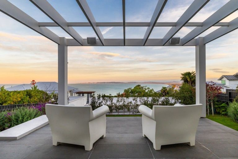 Photo of property in 9 Elizabeth Road, Bluff Hill, Napier, 4110